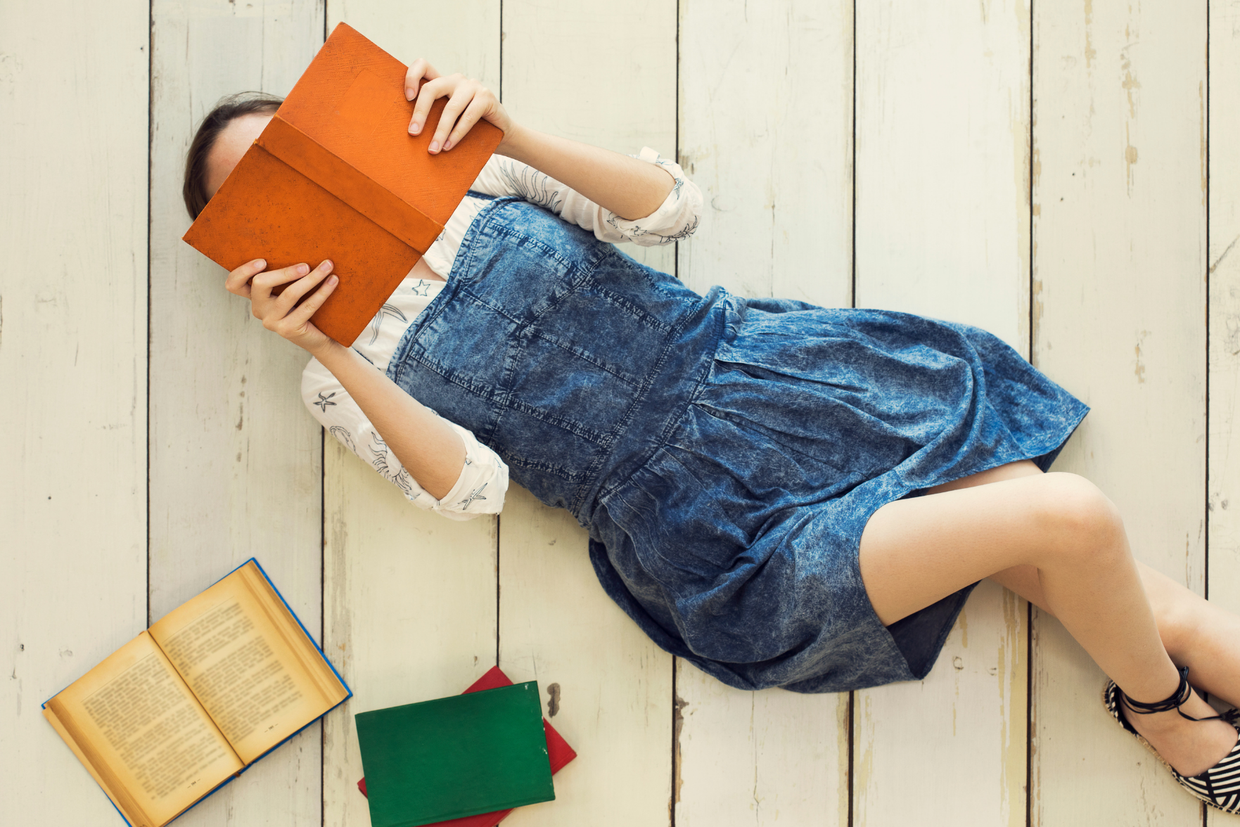 Girl reading
