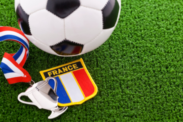 France badge and football