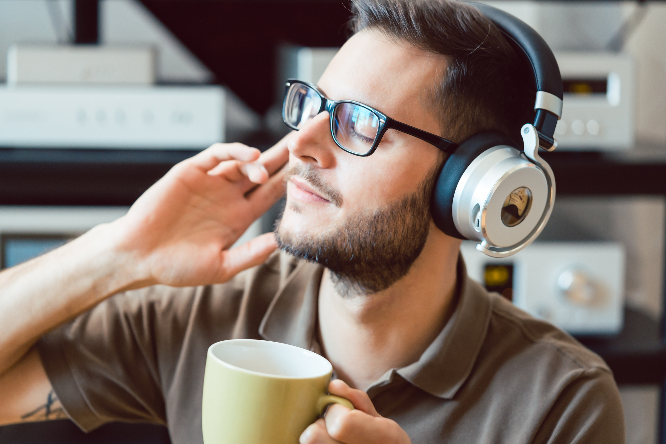 A man listening to his headphones