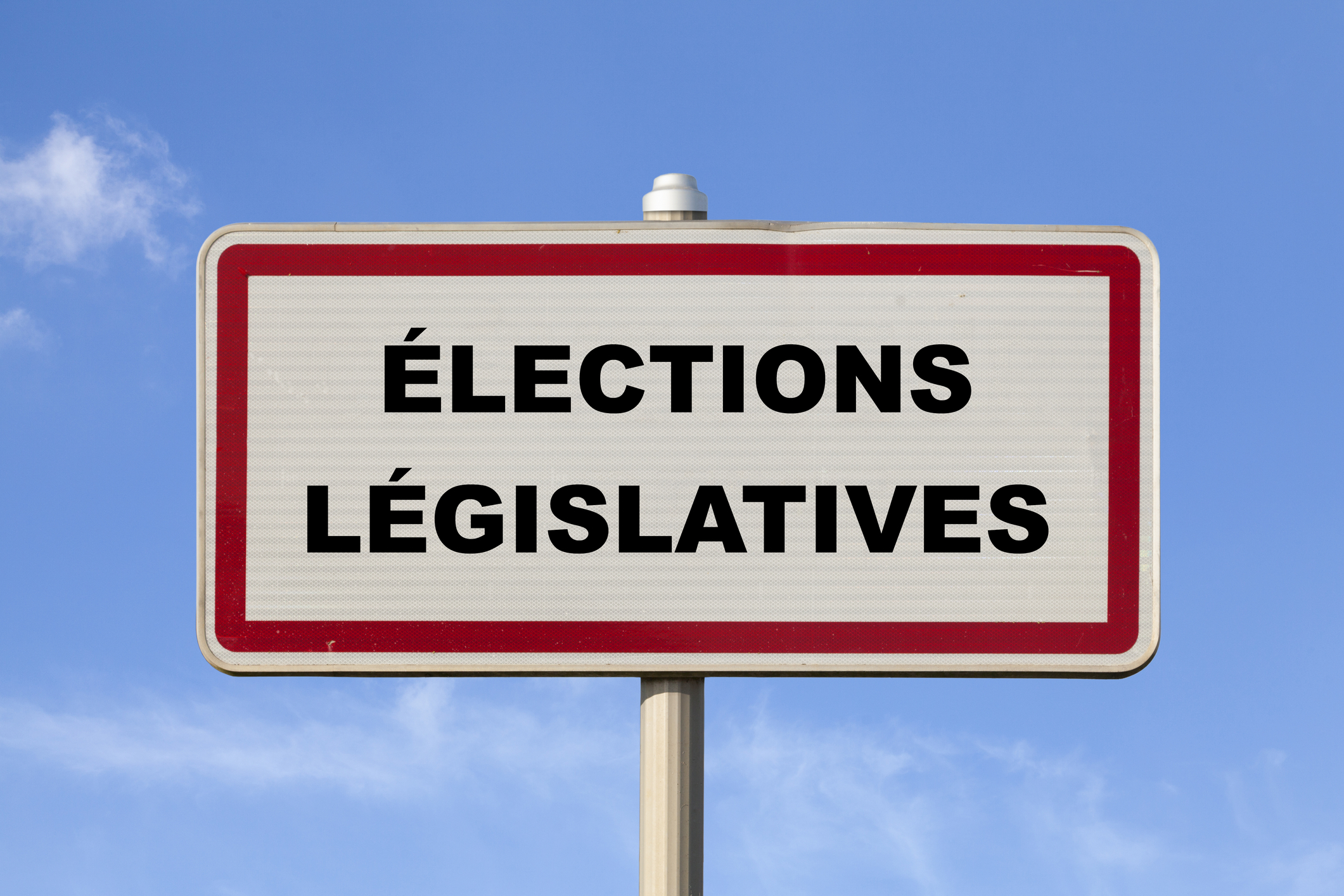 Dreamstime m 324572550