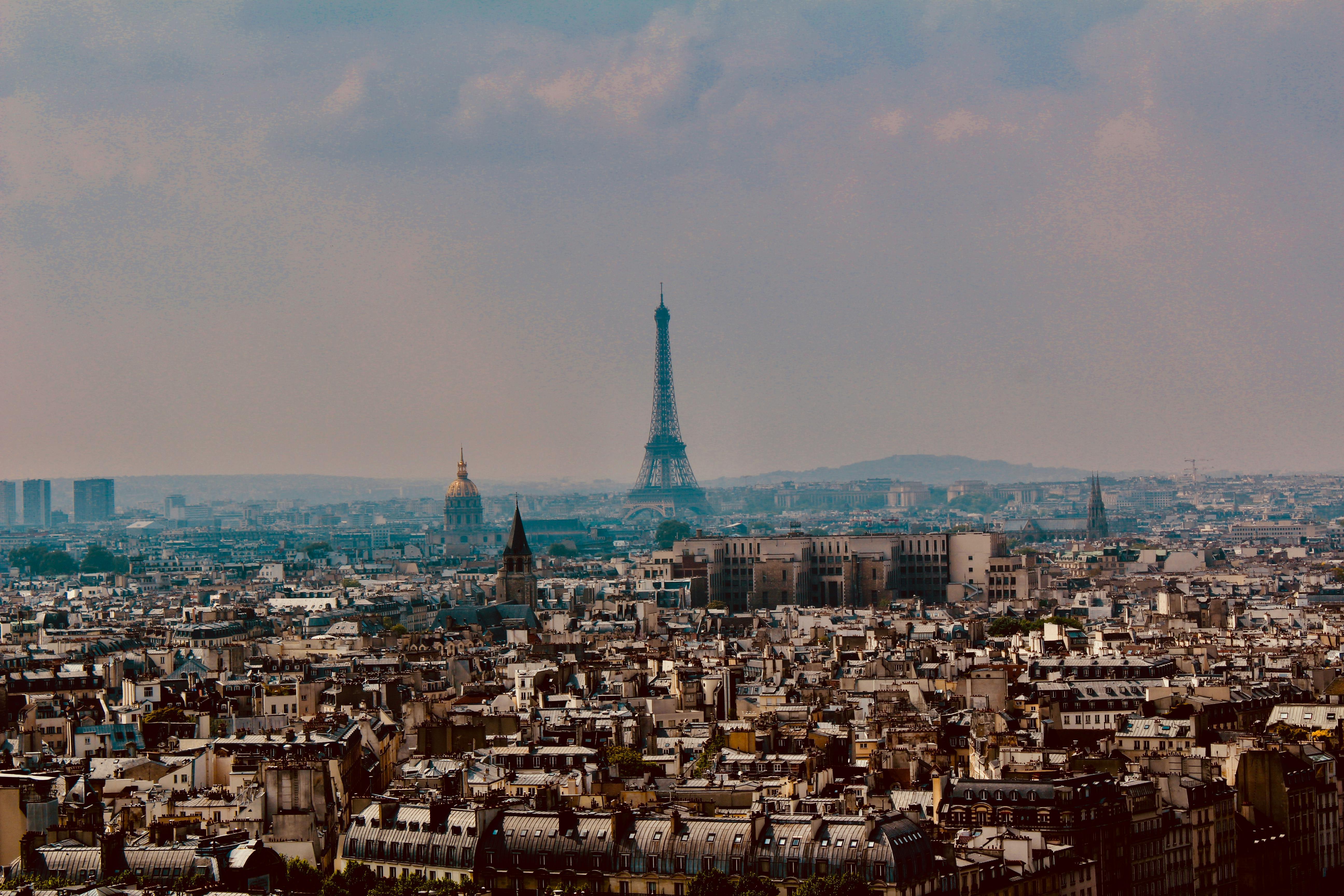 Paris skyline